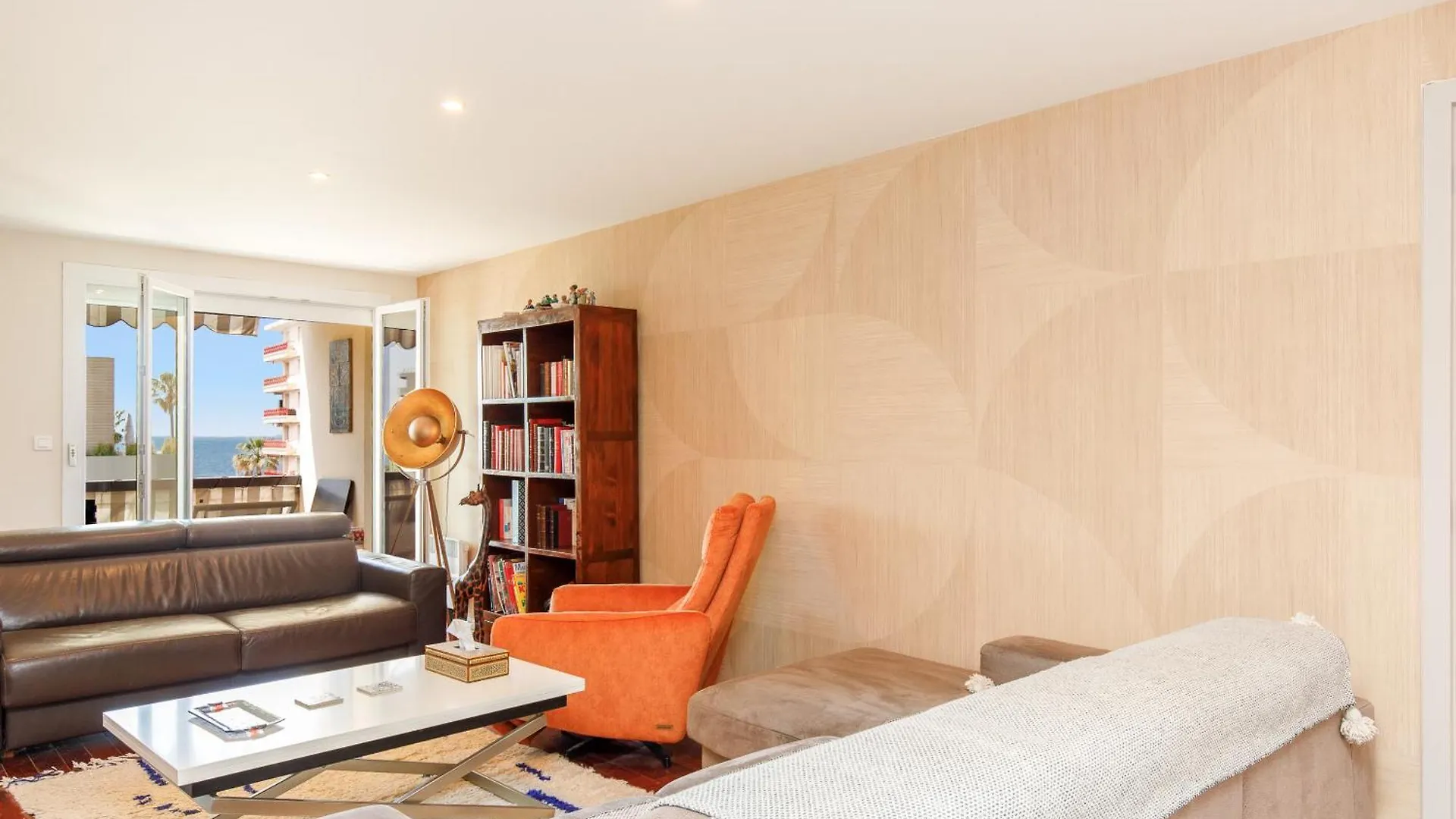 The Liberty Juan Apartment