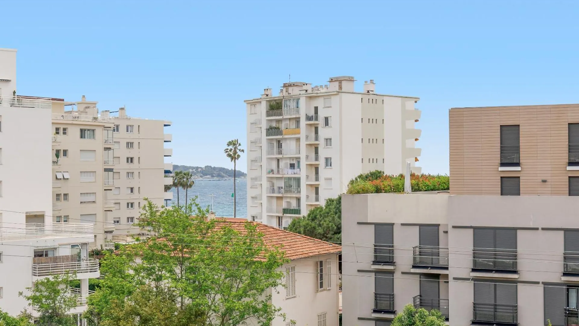The Liberty Juan Apartment 0*, Juan-les-Pins France